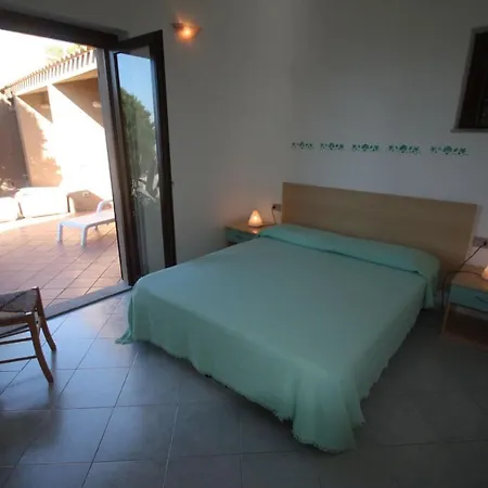 Villino Lu Ciuoni With Sea View Holiday home